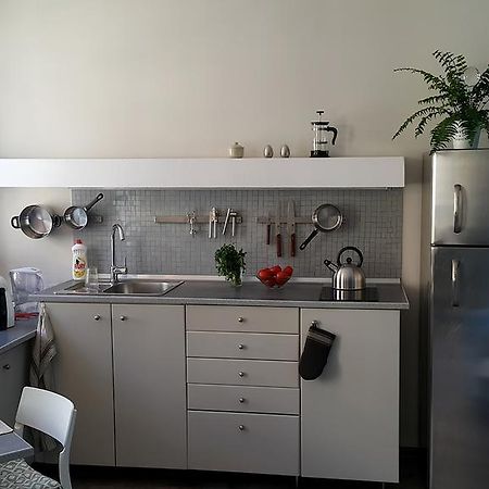 Bluegrayorange Apartman Poznań Kültér fotó