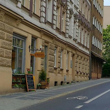 Bluegrayorange Apartman Poznań Kültér fotó
