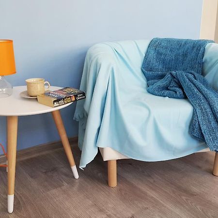 Bluegrayorange Apartman Poznań Kültér fotó