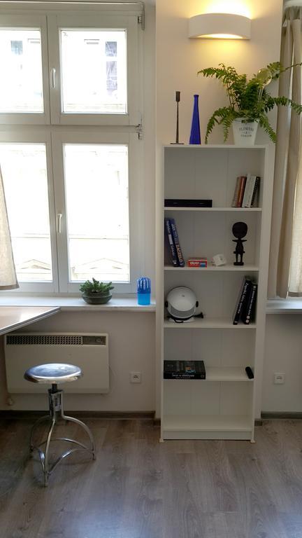 Bluegrayorange Apartman Poznań Kültér fotó
