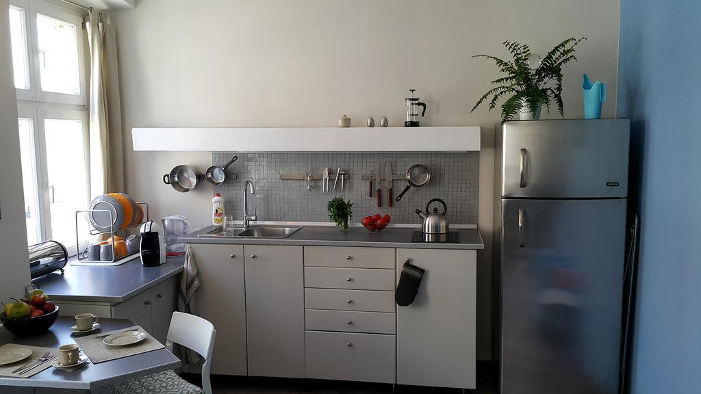 Bluegrayorange Apartman Poznań Kültér fotó